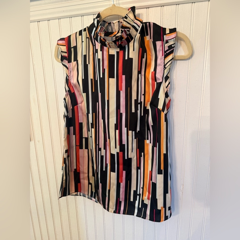 Julie Brown NYC Ruffle neckline Sleeveless Blouse 4